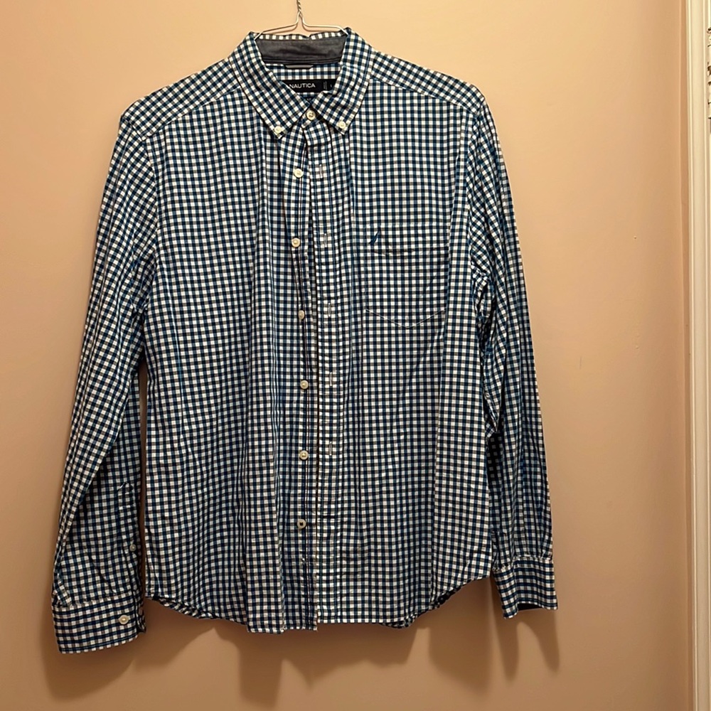 Men’s Nautica Button Down Shirt